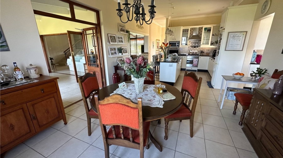 3 Bedroom Property for Sale in Sunrise On Sea Eastern Cape